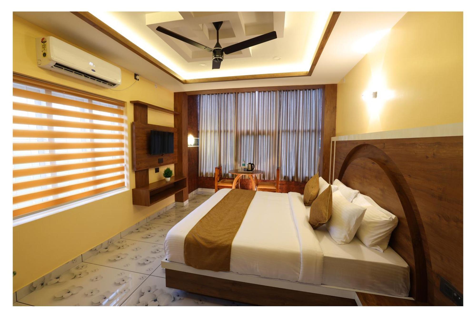 Hydel Palace Athirappilly By Bestinn Leisure Exterior photo